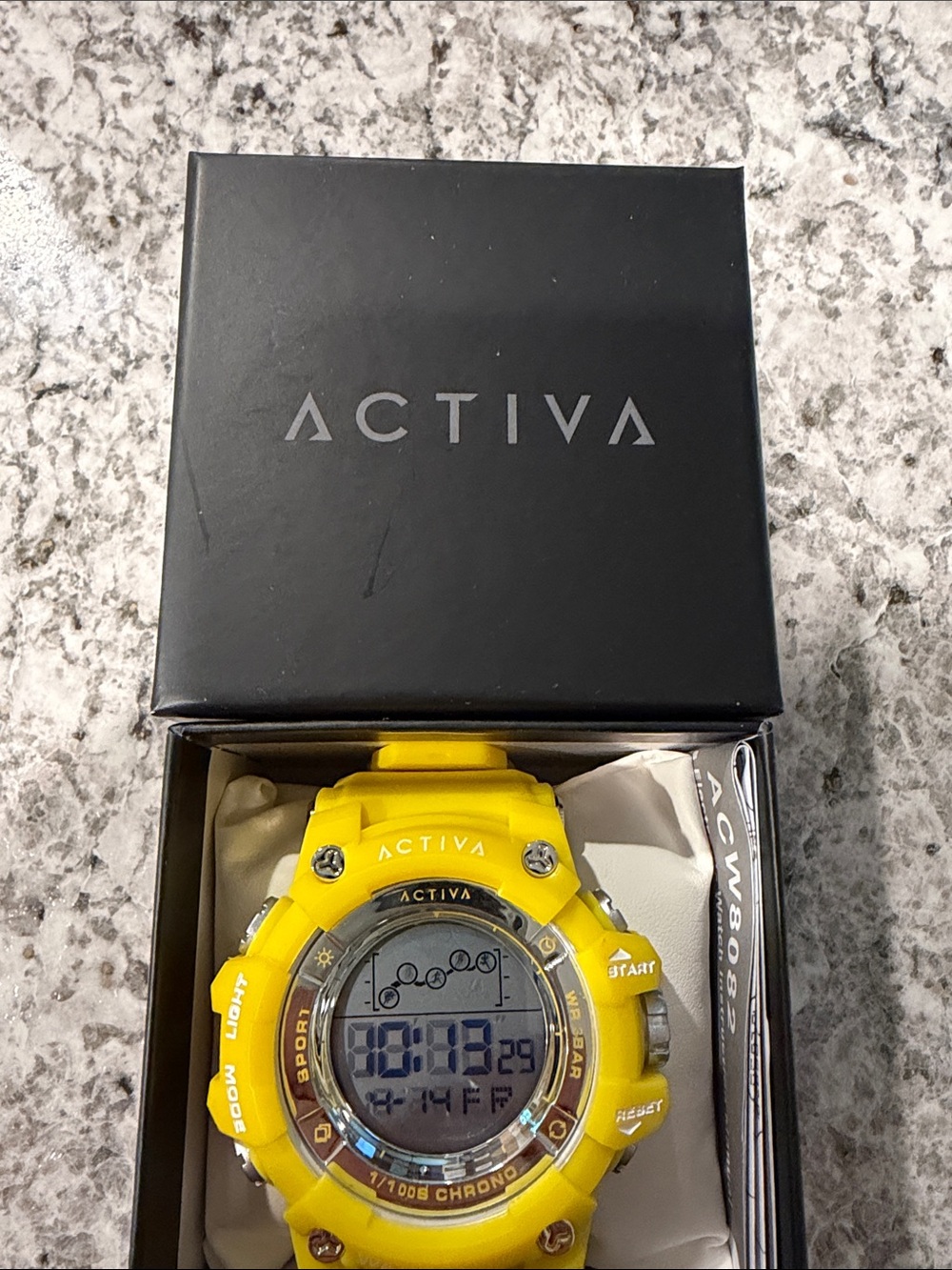 Activa x Invicta Digital Essentials 50 mm Yellow ACW8082-028